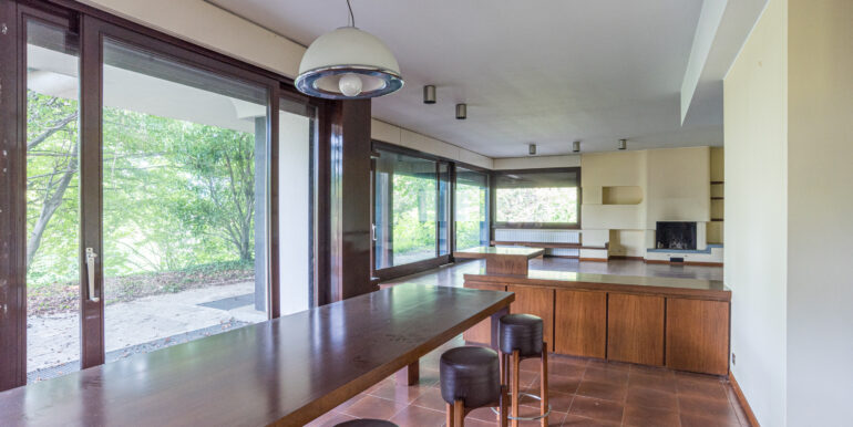 Roda House-villa Airolo-via pozzi 11