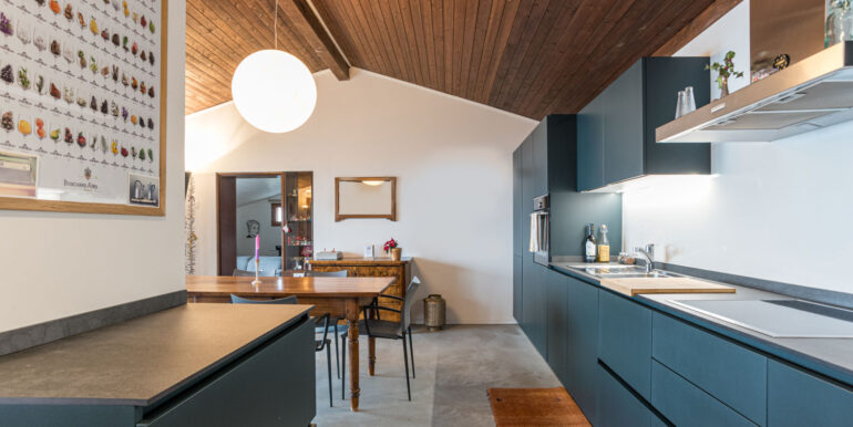 SAGNO – NIDO, CASA DA VIVERE CON VISTA CHE EMOZIONA