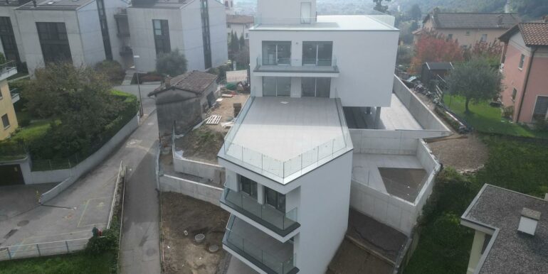 CANOBBIO – DUPLEX IN RESIDENZA RHOSE