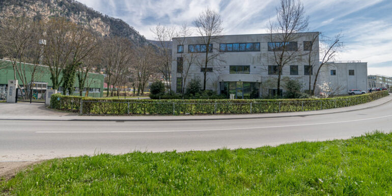 RANCATE – IMMOBILE CIELO-TERRA A DESTINAZIONE COMMERCIALE