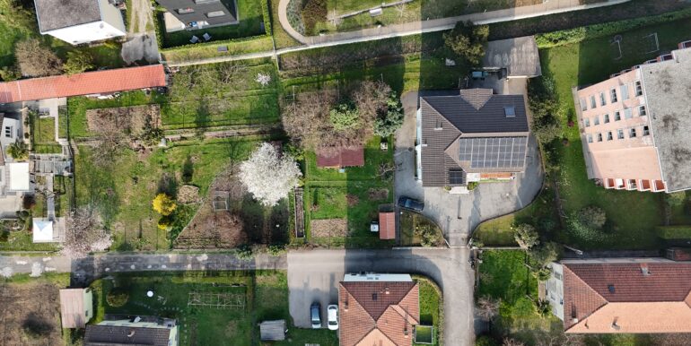 MENDRISIO CENTRO - VENDITA IN BLOCCO COMPENDIO IMMOBILIARE CON POTENZIALE EDIFICATORIO