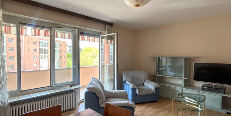 BALERNA – 3.5 LOCALI: PRATICITA’ E COMODITA’ IN UN’UNICA SOLUZIONE.