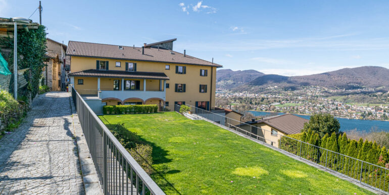 ARASIO / COLLINA D'ORO - VIVERE UN PEZZO DI STORIA