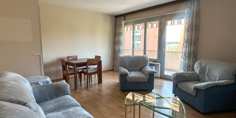 BALERNA – 3.5 LOCALI: PRATICITA’ E COMODITA’ IN UN’UNICA SOLUZIONE.