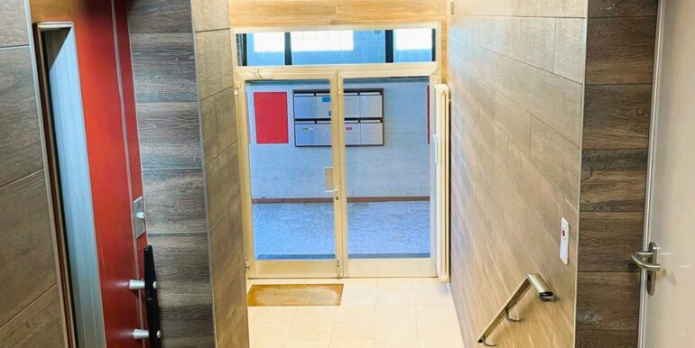 VIRA GAMBAROGNO - ATTICO IN CENTRO CON VISTA LAGO