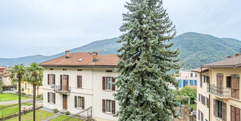 MELANO - 3,5 LOCALI RISTRUTTURATO CON COMFORT MODERNI