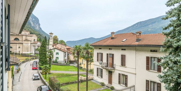 MELANO - 3,5 LOCALI RISTRUTTURATO CON COMFORT MODERNI