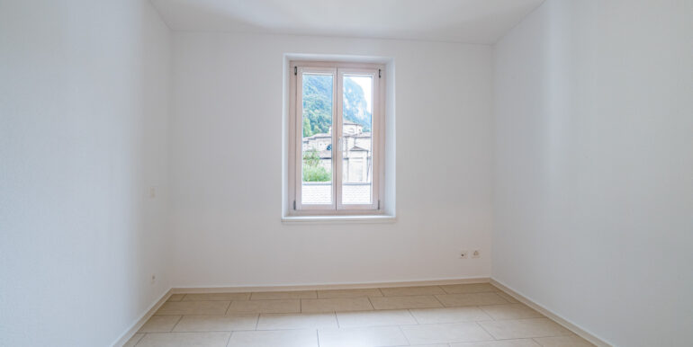 MELANO - 3,5 LOCALI RISTRUTTURATO CON COMFORT MODERNI